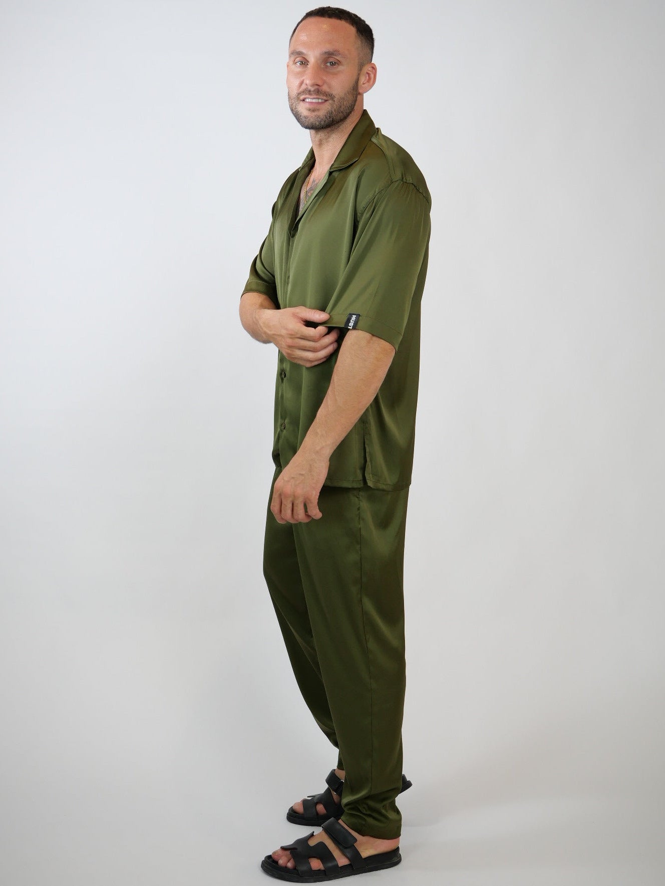 men's luxury streetwear monochromatic  set, relaxed fit designer set - Hustle brand 