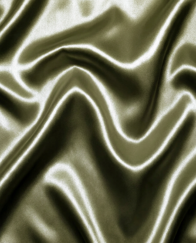 TROUBLE IN SILK
